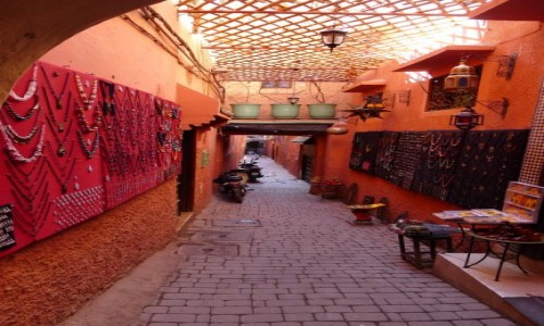 Zdjcie MAROKO / Miasto Marrakesz / Medyna w Marrakesz  / Uliczka jubilerw 