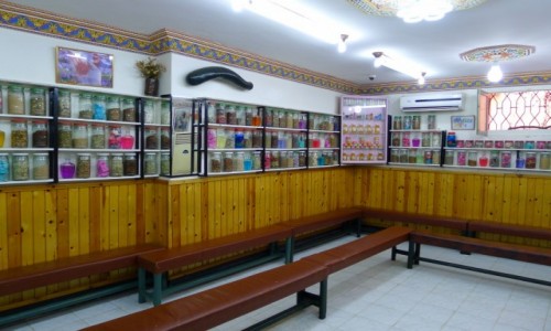 Zdjęcie MAROKO / Poł. zachodnie Maroko / Miasto Marrakesz/ medina/ apteka / Apteka berberyjska