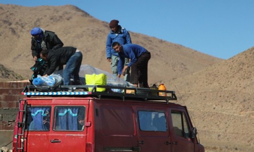 Zdjęcie MAROKO / Dara-Tafilalt / okolice Zaghura / I kto tu komu się przygląda?