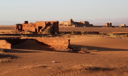 Zdjecie MAROKO / Zagora Province / gdzie po drodze / W pustynnym piasku