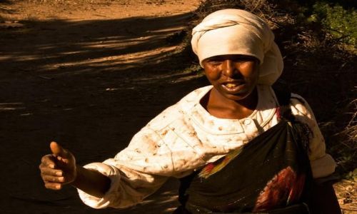 Zdjęcie MAROKO / Tiut / brak / kobieta