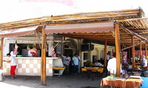 Zdjęcie MAROKO / trasa Fez - Marrakesz / gdzieś na trasie / przydrożny bar