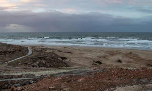 Zdjcie MAROKO / Tan Tan / Oued Draa / W stron oceanu