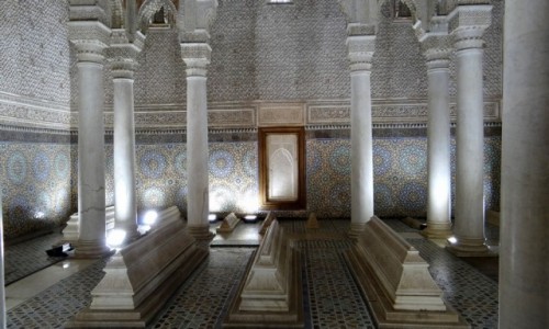 Zdjcie MAROKO / Marrakesh-Safi / Marrakesh / Marmurowe grobowce Saadytw