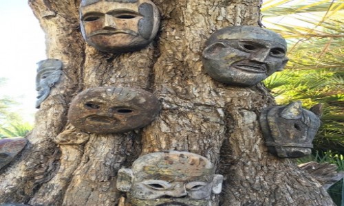 MAROKO / Okolice Marrakeszu / Okolice Marrakeszu- Anima / Anima - ogród - maski