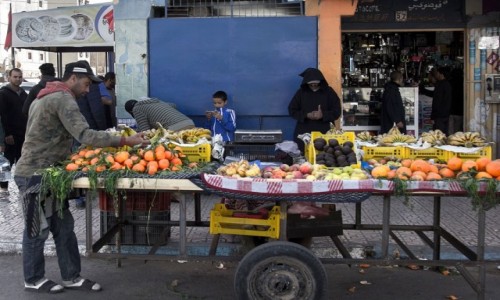 Zdjecie MAROKO / Al-Ujun-Buddur-Sakija al-Hamra. / Al-Marsa / Bez sieci biznes si nie krci
