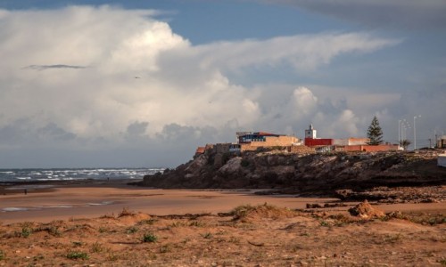 Zdjcie MAROKO / Essaouira / Moulay Bouzerktoun / Plaa pod klifem