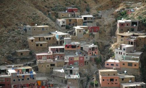 Zdjęcie MAROKO / dolina Uriki / setti fatma / miasteczko jak z kolorowych klocków