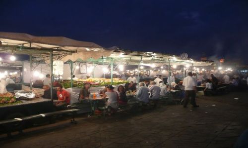 Zdjęcie MAROKO / Marrakesz / Jemaa el-Fna / Jemaa el-Fna nocą