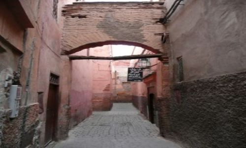 Zdjecie MAROKO / Marrakesz / Medina / Uliczka w Medinie