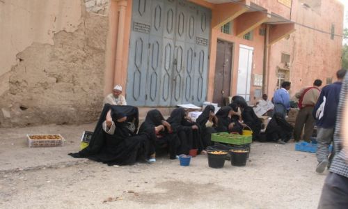 Zdjecie MAROKO / essaouira / medina / Przekupki