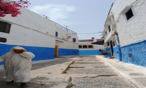 Zdjecie MAROKO / - / Rabat / Szybkim krokiem