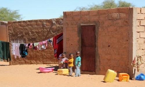 Zdjęcie MAURETANIA / Sahel / Sahel / Zabawa kolejką