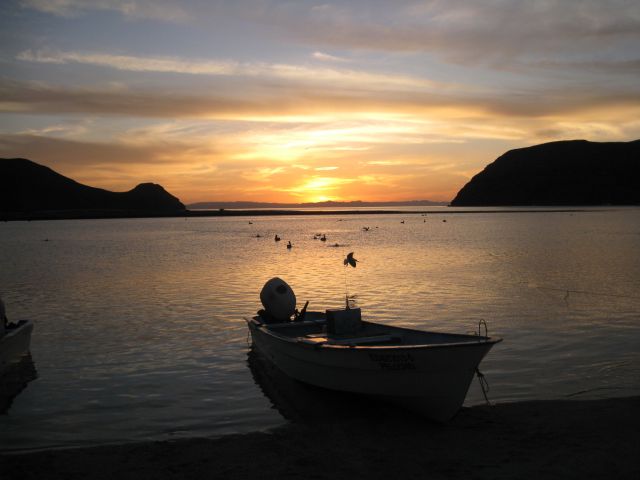 Zdjęcia: Espiritu Santo, Baja California Sur, Wieczór na przystani rybackiej, MEKSYK Zdjęcia: Espiritu Santo, Baja California Sur, Wieczór na przystani rybackiej, MEKSYK