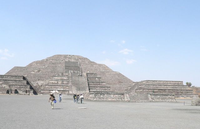 Zdjęcia: Okolice Tenochtitlan, Meksyk, Piramida słońca, MEKSYK Zdjęcia: Okolice Tenochtitlan, Meksyk, Piramida słońca, MEKSYK