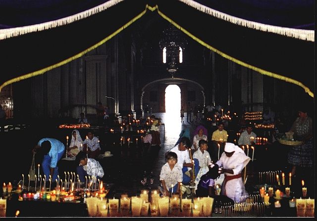 Zdjęcia: San Juan Chamula, Stan Chiapas, Kościółek wnętrze, MEKSYK Zdjęcia: San Juan Chamula, Stan Chiapas, Kościółek wnętrze, MEKSYK