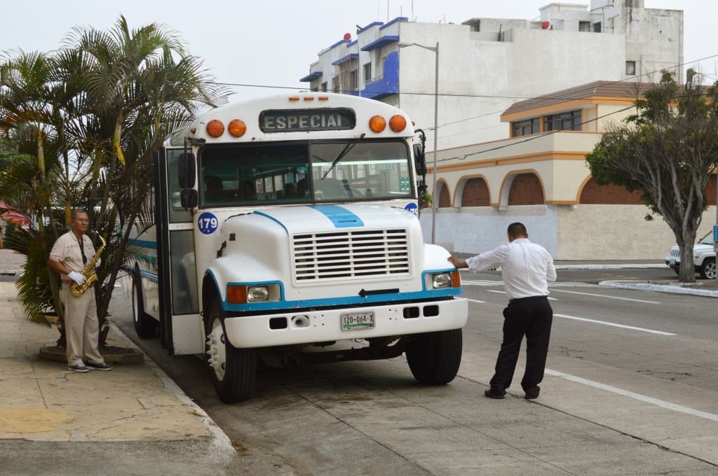 Zdjęcia: Veracruz, Veracruz, Saksofonowy autobus, MEKSYK Zdjęcia: Veracruz, Veracruz, Saksofonowy autobus, MEKSYK