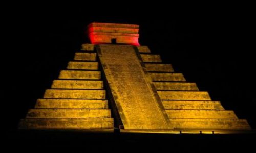 Zdjęcie MEKSYK / Yucatan / Chichen Itza / Pokaz światło i dżwięk