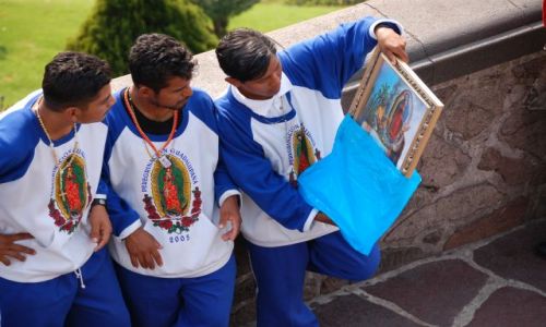 Zdjęcie MEKSYK / brak / Mexico City - Guadelupe / Pielgrzymi w Guadelupe
