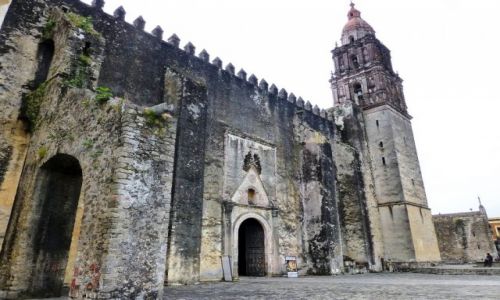 Zdjecie MEKSYK / Cuernavaca / Twierdza Klasztorna z Katedr / Twierdza Klasztoru Wniebowzicia NMP