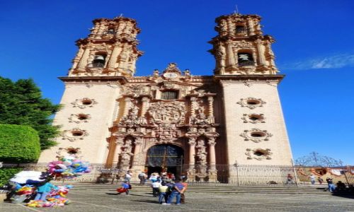 Zdjecie MEKSYK / Taxco / Taxco / Katedra Santa Prisca-pera architektury barokowej
