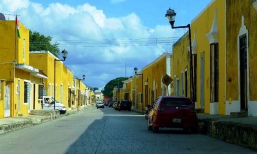 Zdjęcie MEKSYK / Jukatan / Izamal / wjeżdżamy do Ciudad Amarillo-Izamal