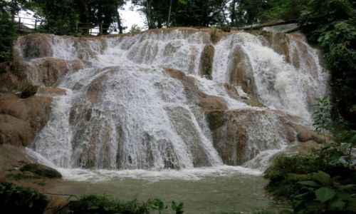 Zdjecie MEKSYK / Chiapas / Aqua -Azul / woda pynie ..jak czas