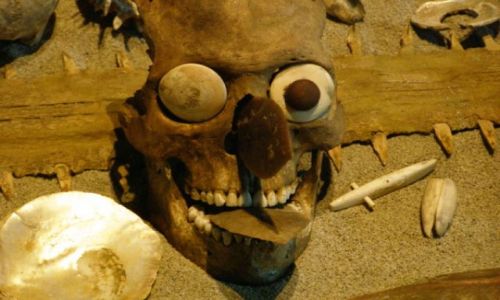 Zdjęcie MEKSYK / miasto Meksyk / muzeum kultur prekolumbijskich / oczko mu się odkleiło temu misiu...