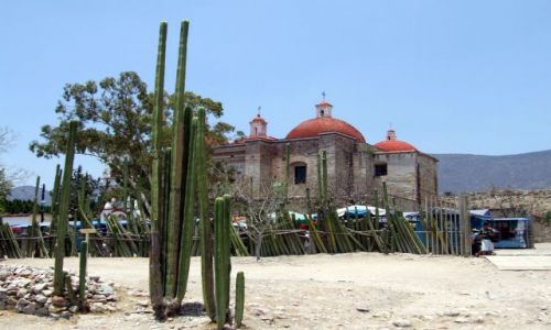 Zdjęcie MEKSYK / Oaxaca / Mitla / Dwa światy