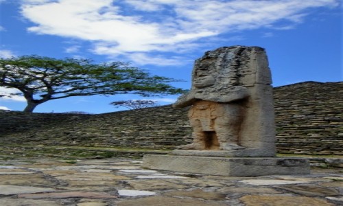 Zdjęcie MEKSYK / Chiapas / Tonina / Tonina - strefa archeologiczna Majów