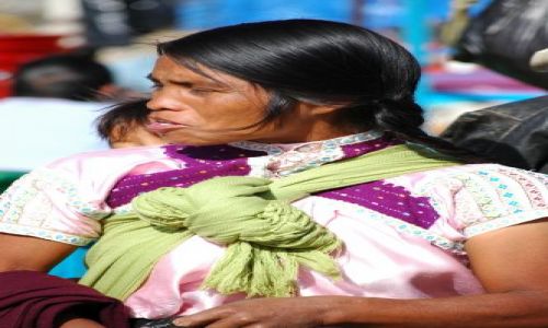 Zdjecie MEKSYK / Chiapas / San Juan Chamula / Miejscowa indianka