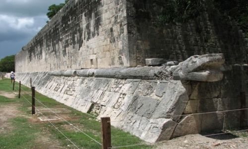 Zdjęcie MEKSYK / Jukatan / Chichen Itza / Pierzasty wąż