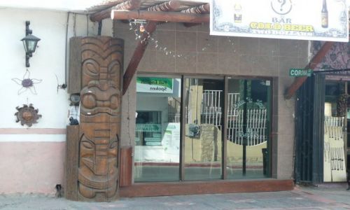 Zdjęcie MEKSYK / Meksyk / Cabo San Lucas / Bóg Tiki przy barze w San Lucas
