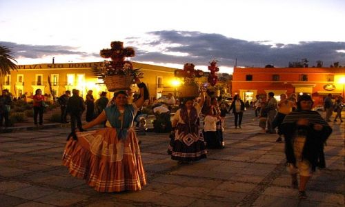 Zdjęcie MEKSYK / . / Katedra w Cholula / W oczekiwaniu na nowożeńców