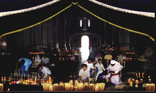 Zdjcie MEKSYK / Stan Chiapas / San Juan Chamula / Kociek wntrze