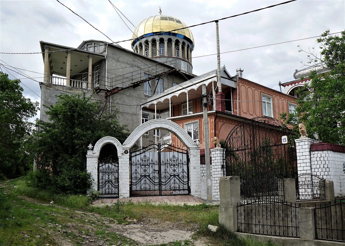 Zdjęcia: ., Soroca, Budowlany galimatias, MOłDAWIA Zdjęcia: ., Soroca, Budowlany galimatias, MOłDAWIA