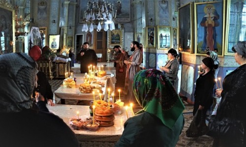 Zdjcie MODAWIA / Gagauzja / Komrat, Katedra w. Jana Chrzciciela / Naboestwo
