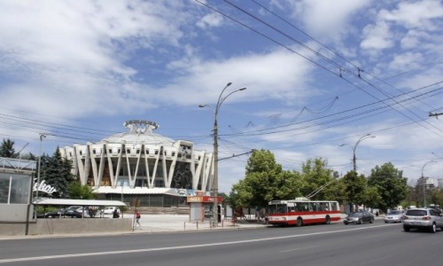 Zdj�cie MO�DAWIA / - / Kiszyni�w / Budynek cyrku