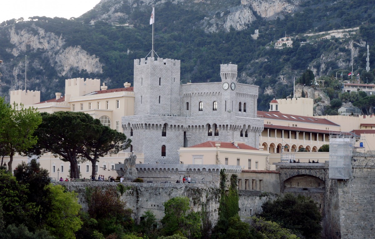 Zdjęcia: Pałac Książęcy, Monte Carlo, W cieniu gór, MONAKO Zdjęcia: Pałac Książęcy, Monte Carlo, W cieniu gór, MONAKO