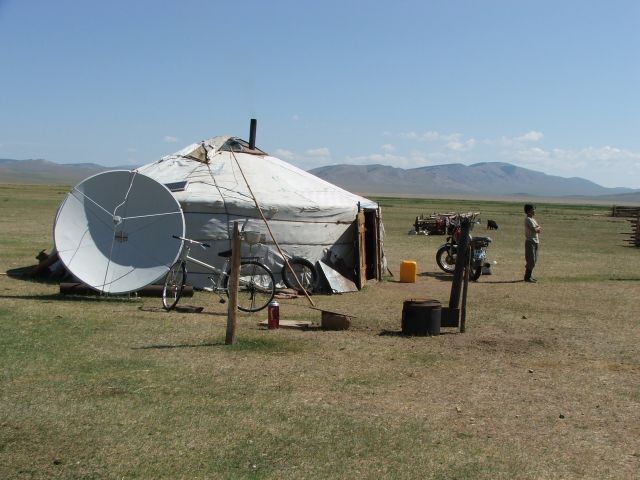 Zdjęcia: Środkow Mongolia, Skromne domostwo, MONGOLIA Zdjęcia: Środkow Mongolia, Skromne domostwo, MONGOLIA