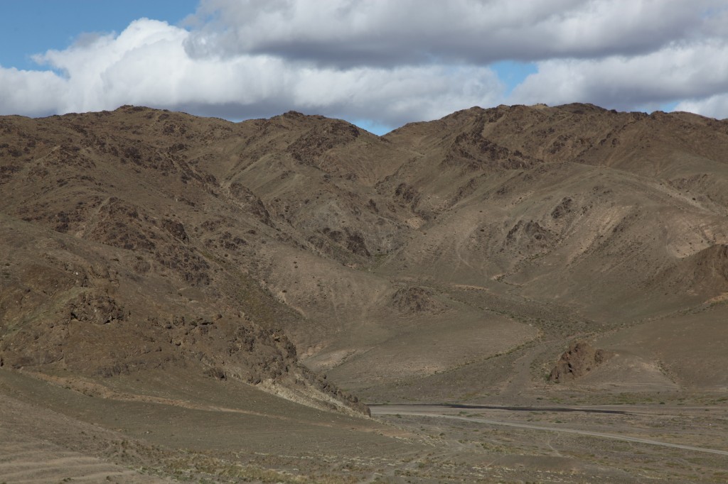 Zdjęcia: Gurvan Saikhan, Dalanzadgad, Góry, chmury i co dalej?, MONGOLIA Zdjęcia: Gurvan Saikhan, Dalanzadgad, Góry, chmury i co dalej?, MONGOLIA