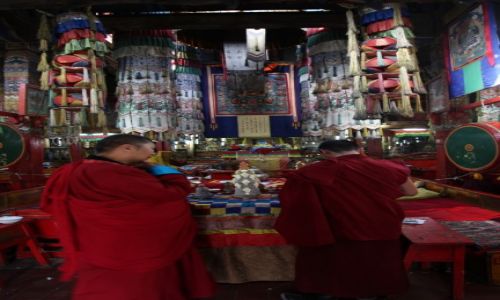 Zdjcie MONGOLIA / Uan Bator / Gandan / W wityni