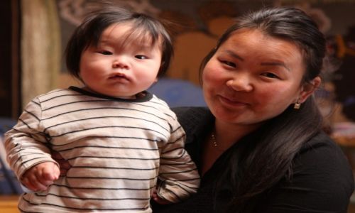 Zdjecie MONGOLIA / Dalanzadgad / Tawtaj Mori / Mama z synkiem
