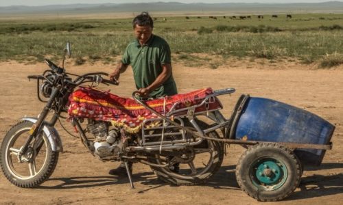 Zdjęcie MONGOLIA / płn. Mongolia / płn.Mongolia / Logistyka