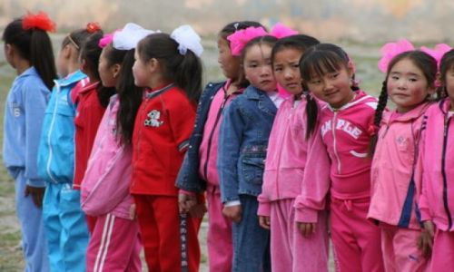 Zdjecie MONGOLIA / brak / Tsagaan Nuul / lekcja ćwiczeń fiz