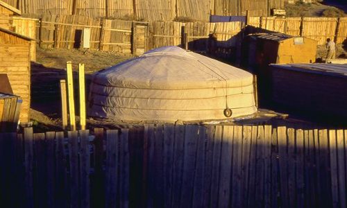 Zdjecie MONGOLIA / brak / Ułan Bator / Jurtowiska wokół Ułan Bator
