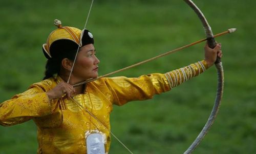 Zdjecie MONGOLIA / brak / Uan Bator / Zawody ucznicze na wicie Nadaam