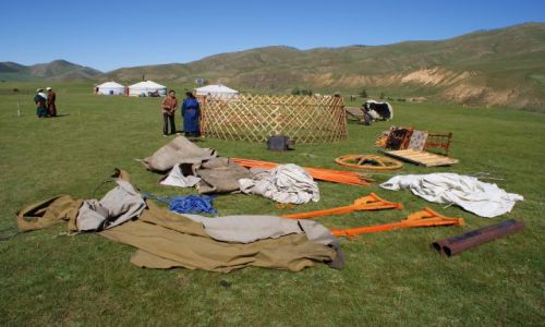 Zdjcie MONGOLIA / - / w stepie / Przeprowadzka