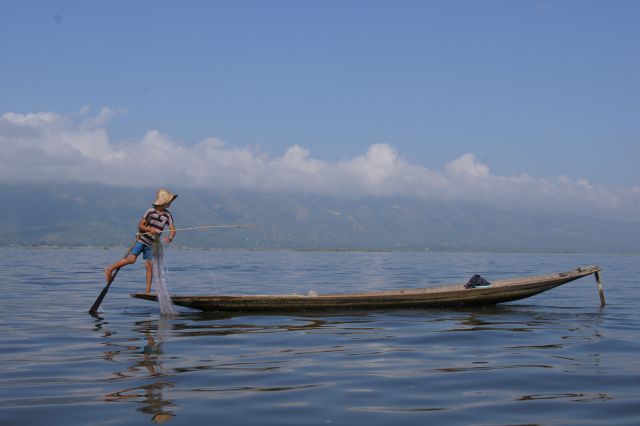 Zdjęcia: Jezioro Inle Lake, Birma, Rybak, MYANMAR Zdjęcia: Jezioro Inle Lake, Birma, Rybak, MYANMAR