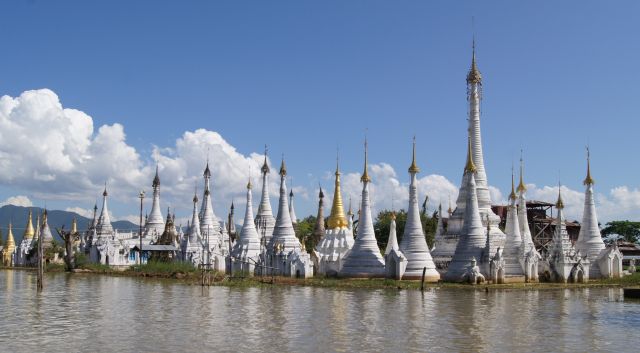 Zdjęcia: INLE LAKE, BIRMA, STUPY, MYANMAR Zdjęcia: INLE LAKE, BIRMA, STUPY, MYANMAR